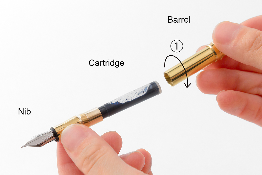 How to replace the INK CARTRIDGES of TRAVELER'S COMPANY Brass Fountain Pen  and Rollerball Pen - TRAVELER'S COMPANY USA