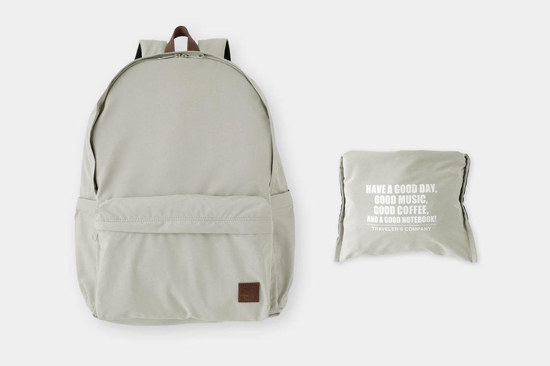The TF TO&FRO Backpack Standard can be packed into a pocket.